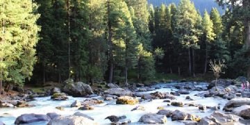 6 Wisata Alam Hits di Bandung yang Bisa Masuk Bucket List Liburan Kamu!