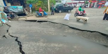 jalan cibolerang amblas