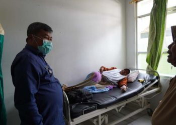 Bupati Garut tengok pasien keracunan (Garutkab.go.id)