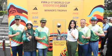 Trofi Piala Dunia U-17 di Kab. Bandung (bandungkab.go.id)