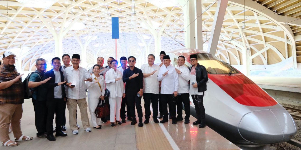 Kereta cepat KCJB KCIC