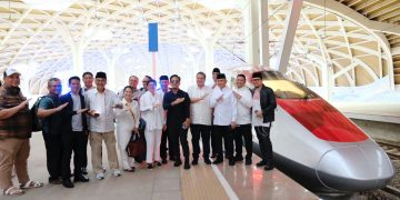 Kereta cepat KCJB KCIC