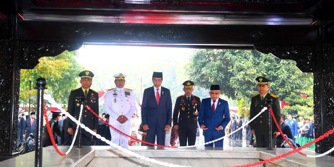 lubang buaya joko widodo