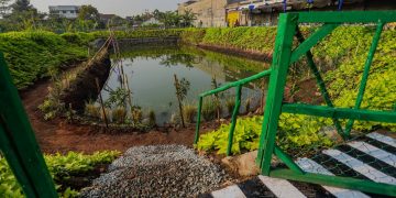 Kolam retensi ruang terbuka hijau