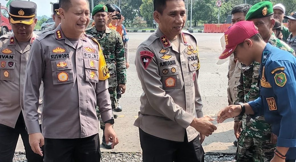 Kapolda Jabar Irjen Pol. Akhmad Wiyagus mengunjungi Pos Terpadu Al Fathu Soreang Kabupaten Bandung