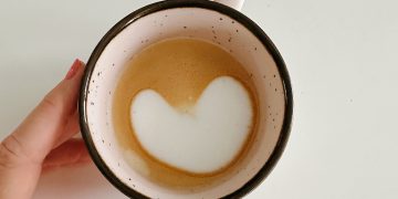 Kopi pexels kurma membuat kopi cappuccino di rumah