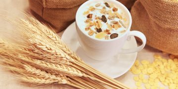 Minum sereal di pagi hari