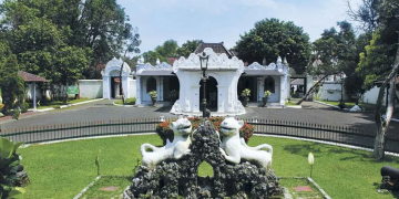 Keraton Kasepuhan Kota Cirebon