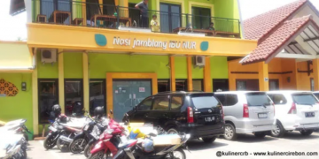 Nasi jamblang Ibu Nur