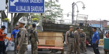 Penertiban PKL Kota Bandung (bandung.go.id)