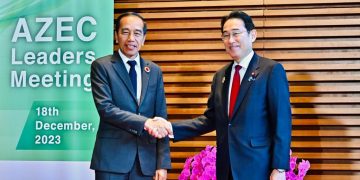Presiden Jokowi menghadiri KTT AZEC di Kantor PM Jepang, Senin (18/12/2023). (Foto: BPMI Setpres/Laily Rachev) Read more: https://setkab.go.id/hari-ketiga-di-tokyo-presiden-jokowi-hadiri-ktt-azec/