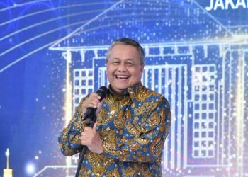 Bagaimana BI menghadapi tantangan keungan global di tahun 2024 ini. Di tengah tantangan pasar keuangan global di tahun 2024, Gubernur Bank Indonesia (BI), Perry Warjiyo optimis menyikapi kondisi tersebut melalui 3 (tiga) hal.