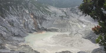 Gunung Tangkuban Parahu