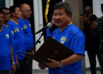 Bupati Garut Rudy Gunawan Jabat Ketum Persigar untuk periode 2024-2029 di penghujung masa jabatan Bupati. Pelantikan dan pengukuhan pengurus Persigar baru dilangsungkan di Gedung Pendopo Garut, Kecamatan Garut Kota, Minggu (21/01/2024).