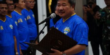 Bupati Garut Rudy Gunawan Jabat Ketum Persigar untuk periode 2024-2029 di penghujung masa jabatan Bupati. Pelantikan dan pengukuhan pengurus Persigar baru dilangsungkan di Gedung Pendopo Garut, Kecamatan Garut Kota, Minggu (21/01/2024).
