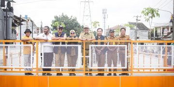 Pemerintah Kota (Pemkot) Bandung terus berkoordinasi dengan aparat kewilayahan dan kelompok masyarakat di RW 01—09 Kelurahan Sekejati terkait Kolam Retensi Margahayu Raya yang masih dalam proses pemeliharaan.