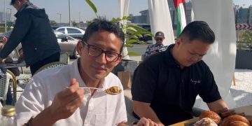Buka restoran di Dubai, alumni Poltekpar Bandung diapresiasi Menteri Pariwisata dan Ekonomi Kreatif Sandiaga Salahuddin Uno.