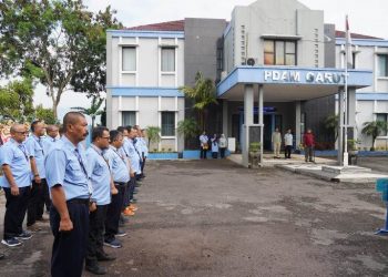 Bupati Garut Rudy Gunawan soroti kinerja Perusahaan Umum Daerah Air Minum (Perumda) Tirta Intan Garut.