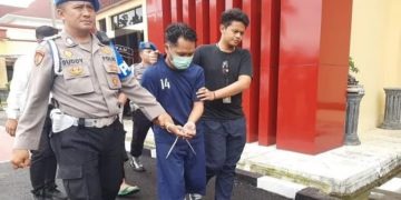 Parid Harja (27), pedagang cilor goreng di Kabupaten Bandung, ditangkap Satreskrim Polresta Bandung, setelah mencekik seorang pelajar hingga tewas.(Foto: Istimewa)
