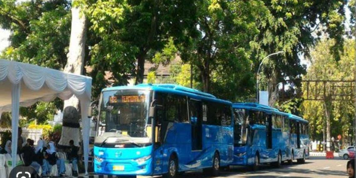 Uji Coba Bus Listrik BRT bus rapid transit KIR