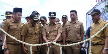 Jembatan Cidurian di Desa Buahbatu Kecamatan Bojongsoang Kabupaten Bandung, Senin (12/2/2024) diresmikan Bupati Bandung Dadang Supriatna.