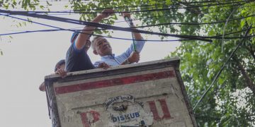 Penataan kabel FO di Kota Bandung akan rampung dalam tiga tahun ke depan atau akan ducting seluruhnya.