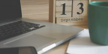 Kalender hari libur hari-hari