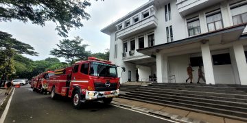 Area Traffic Control System (ATCS) Kota Bandung di Kawasan Balai Kota Bandung mengalami kebakaran sekitar pukul 15.30 WIB. Kebakaran ini diduga karena terjadinya korsleting listrik di area tersebut.