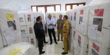 Daftar Pemilih Tetap (DPT) Kota Bandung mencapai 1.872.381 juta pemilih tetap, kata Penjabat Wali Kota Bandung Bambang Tirtoyuliono.