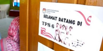 Akibat bencana banjir Sungai Cipelang, Ujungjaya, dua Tempat Pemungutan Suara (TPS) di Dusun Leuwi Awi, Desa Ujungjaya, Kecamatan Ujungjaya dialihkan lokasinya ke sebuah bangunan sekolah terdekat.