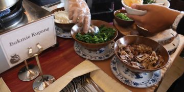 Tempayan Indonesia Bistro Jalan Citarum