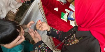 Warga Kota Bandung menyambut baik pemberian vitamin A kepada para balita bahkan Baduta (bayi di bawah 2 tahun). Pemberian vitamin A ini sebagai upaya penggencaran pemberian vitamin bagi anak. Saat ini, pembagian diawali di kelurahan Lingkar Selatan Kecamatan Lengkong. Terdapat 18 anak terdiri dari 14 baduta dan 4 balita yang diberikan vitamin A.