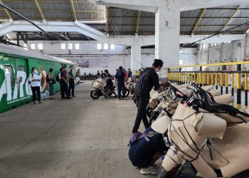 Kereta Api Logistik Angkutan Lebaran