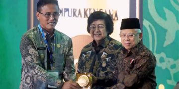 Kabupaten Ciamis meraih Anugerah Adipura Kencana dari Kementerian Lingkungan Hidup dan Kehutanan Selasa, 05 Maret 2024. Penghargaan diserahkan Wakil Persiden Republik Indonesia KH. Ma’ruf Amin didampingi Menteri KLH Siti Nurbaya Bakar.