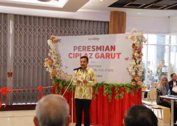 Penjabat Bupati Garut, Barnas Adjidin, meresmikan Mal City Plaza (Ciplaz) Garut, Jalan Guntur, Kecamatan Garut Kota, Kabupaten Garut, Jum'at (8/3/2024).