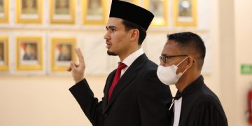 Nathan Tjoe-A-On resmi menjadi warga negara Indonesia (WNI). Kepastian ini setelah dirinya melakukan pengambilan sumpah dan janji pewarganegaraan di Kantor Imigrasi (Kanim) Kelas I Khusus TPI Soekarno Hatta, Senin (11/3).
