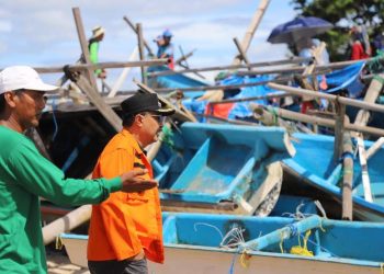 PJ Bupati Garut Tinjau Pantai Rancabuaya