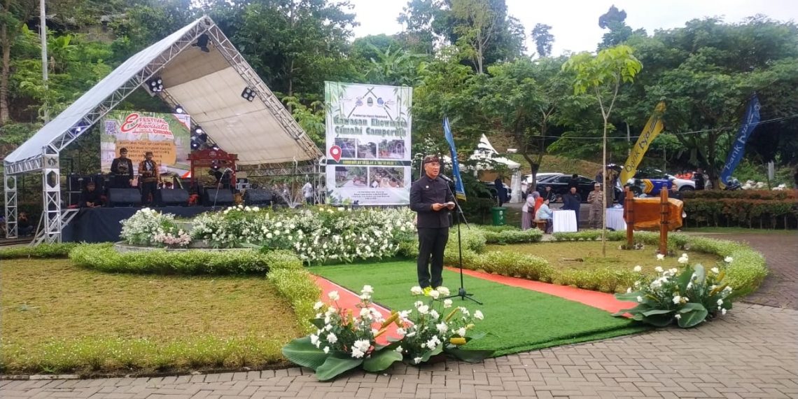 Pasar Awi Campernik andalan wisata baru Cimahi yang diresmikan Sabtu (09/03).