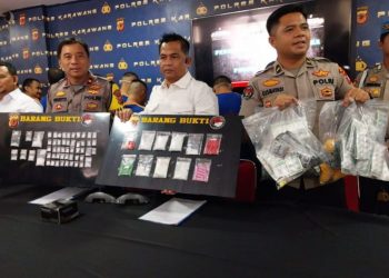 Barang bukti narkoba dan obat keras tertentu (OKT) yang berhasil diamankan Satresnarkoba Polres Karawang dari 24 orang tersangka pengedar, dalam kurun waktu Februari hingga Maret 2024.(Foto:Istimewa)