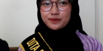 Duta Baca Kota Sukabumi Khalisa Muslimah, asal Kecamatan Warudoyong, memiliki dua program untuk meningkatkan budaya literasi di masyarakat.