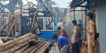 Kebakaran menimpa gudang di Kawali Kabupaten Ciamis. Lokasi tepat musibah itu terjadi di Dusun Pari Rt. 02 Rw. 03 Desa Linggapura Kecamatan Kawali Kabupaten Ciamis.