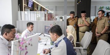 Mal Pelayanan Publik Kota Bandung sudah beroperasi lagi pasca cuti bersama Lebaran 2024, kata Penjabat Wali Kota Bandung Bambang Tirtoyuliono.