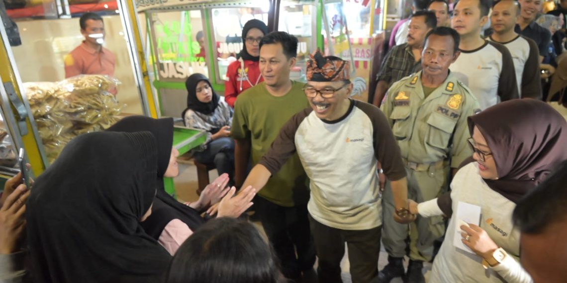Pemkab Kuningan resmikan Pusat Kuliner dan Parkir (Puspa) Siliwangi yang merupakan program relokasi PKL.