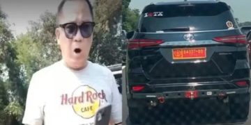 Tangkapan Layar Instagram Pengemudi Toyota Fortuner dan Mobil Berplat Dinas TNI Palsu yang dikemudikannya.