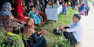 Penjabat Gubernur Jawa Barat Bey Triadi Machmudin meminta Badan Geologi, PVMBG, dan Pemkab Cianjur segera melakukan asesmen lokasi kejadian tanah bergerak di Kampung Sukajadi, Desa Jatisari, Kecamatan Bojongpicung, Kabupaten Cianjur.