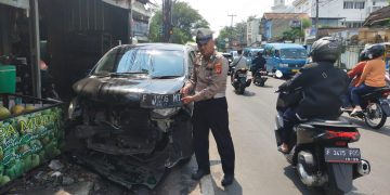 Kapolsek Ciampea Polres Bogor Kompol Suminto mengatakan insiden tabrakan terjadi pada Kamis (18/4/2024) sekitar Jam 13.00 WIB di Jl. Raya Ciampea Kp. Cibanteng Agatis Rt. 02/05 Ds. Cihideung Ilir Kec. Ciampea.