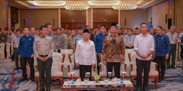 Wakil Presiden Ma'ruf Amin membuka secara langsung Rapat Koordinasi Nasional Penanggulangan Bencana (Rakornas PB) 2024, di Pullman Grand Central Bandung, Rabu (24/4).