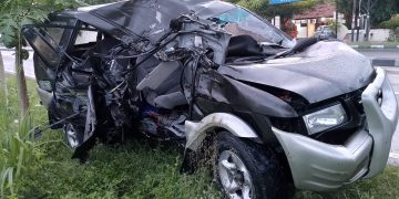 Isuzu Panther alami kecelakaan tunggal di Krangkeng Indramayu, 2 orang meninggal dunia. Kapolsek Krangkeng Polres Indramayu AKP Tarno mengemukakan kejadian laka lantas itu terjadi di pada Minggu dinihari tanggal 21 April 2024, sekitar jam 02.30 WIB.