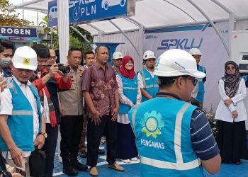 Sebanyak 50 titik SPKLU di resmikan di area Jawa Barat pada Rabu (3/4/2024). Seremoni peresmian berlangsung pada SPKLU di Rest Area KM 149 Jalan Tol Purbaleunyi.