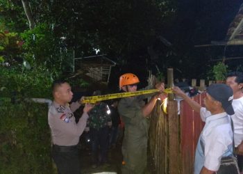 Sungai Citatih Sukabumi meluap menghanyutkan satu rumah dan merusak beberapa rumah lainnya pada Rabu (3/42024) sekitar pukul 18.15.